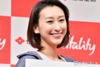 浅田舞、美スタイル映えるノースリーブワンピ姿「女神様」「和美人で見惚れた」の声