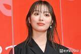 「内田理央、ビキニ×デニムで抜群スタイル披露「見惚れちゃう」「引き締まっててカッコいい」と悶絶の声」の画像1