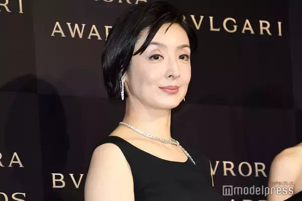 草刈民代、夫顔出し 30年前の和服ウエディングフォト公開「理想のご夫婦」「変わらない美しさ」の声