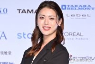 井手上漠、美人姉＆母とのランチショット公開「母は写真嫌いですが、もったいないくらい美人ですよ」