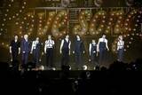 「&TEAM、色気全開でRAIN「Love Song」カバー 会場中から黄色い悲鳴【Weverse Con Festival】」の画像1