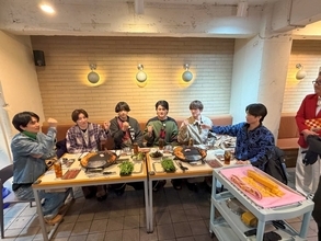 SixTONES、“初の韓国6人旅”ロケ写真＆全員コメント到着 滞在2時間で遊び尽くす【6SixTONES】