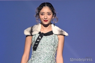 みちょぱ、前髪カールでゴージャスな雰囲気 スパンコールドレスで輝く【TGC広島2025】