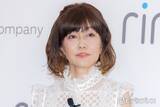 「松本伊代「珍しく2人でゴルフ」ヒロミとの2ショット＆“こどもの日”豪華な2つの兜に反響続々「素敵なご家族」「今でも兜出してるのさすがです」」の画像1