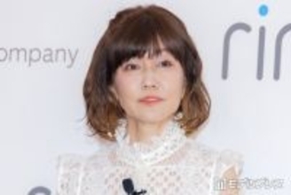 松本伊代「珍しく2人でゴルフ」ヒロミとの2ショット＆“こどもの日”豪華な2つの兜に反響続々「素敵なご家族」「今でも兜出してるのさすがです」