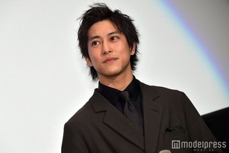 佐野岳、素肌にGジャンで鍛え上げられた肉体美披露「格好良すぎ」「ビジュ最強」の声