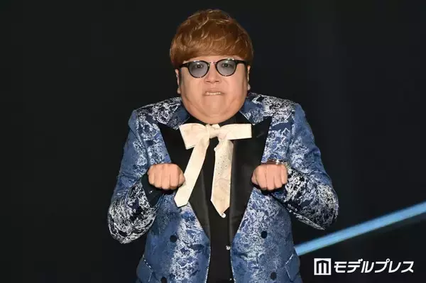 HIKAKIN、初「TGC」シークレット登場に歓声 タキシード着こなし地元・新潟凱旋「肩で風切っちゃいました」【TGC新潟2026】