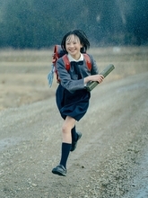 「ルックバック」藤野の幼少期役で注目・七瀬ふうり、初演技で魅せた雨シーン秘話「自然とやってました」野呂佳代ら共演者とのエピソードも【インタビュー】