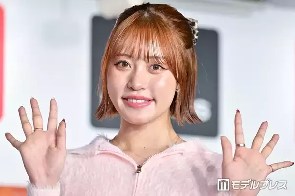 王林、美ボディ輝くショーパン×ミニ丈トップス姿に釘付け「何頭身？」「努力の賜物」