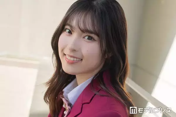 「今日好き」村谷はるな、ワンショル肩出しコーデでファン魅了「ビジュ爆発してる」「大人っぽい」