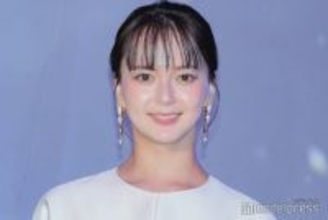 多部未華子、純白ワンピース姿で「青の洞窟」点灯式出席 1年に1度の楽しみ明かす