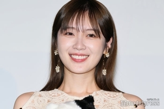 高山一実、美脚全開の撮影裏側にファン二度見「大人の雰囲気」「破壊力すごい」