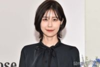 有村藍里「久しぶりに結構ばっさりと髪を切りました」イメチェン姿に反響「小顔が際立つ」「柔らかい雰囲気で素敵」