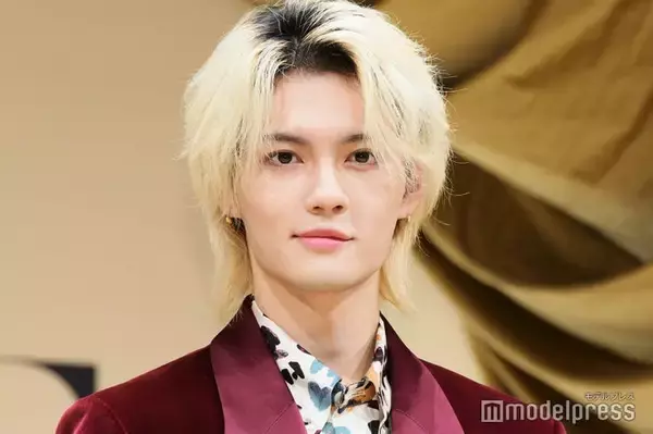 M!LK佐野勇斗「友達がイケメンだった」舞台鑑賞報告に反響続々「爆裂仲良くてイイじゃん」「呼び方が素敵」