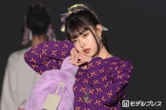 美人インフルエンサー、フリルミニスカから美脚スラリ「スタイル抜群」「頭身バランスがレベチ」の声