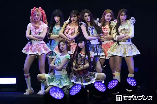 Hearts2Hearts「TGC」アーティストライブで大トリ飾る “魔法少女”衣装で日本デビュー曲含む3曲披露【TGC松山2026】