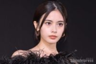 「御上先生」で話題・安斉星来、ショーパンからスラリ美脚「視線が釘付けになった」「圧巻の脚線美」と反響