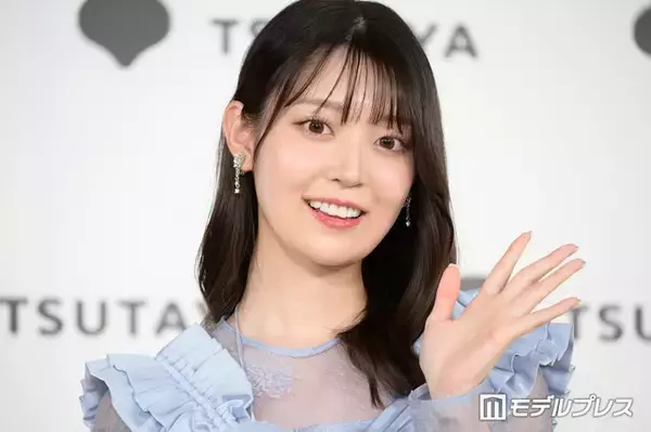 元乃木坂46メンバー、美肩輝くワンショルワンピ姿に熱視線「エレガントで素敵」「透き通るような美肌」