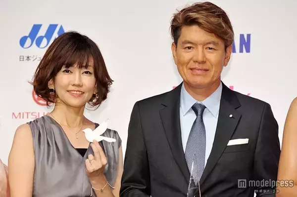 ヒロミ＆松本伊代ファミリーの家族4人ショットを長男・小園凌央が公開「親子そっくり」「遺伝子最強」