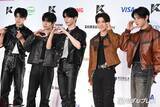 「ZEROBASEONE、5人体制で初の「KCON」 ヘッドライナーとして意気込み「本当にいっぱい準備をしました」【KCON JAPAN 2026／レッドカーペット】」の画像1