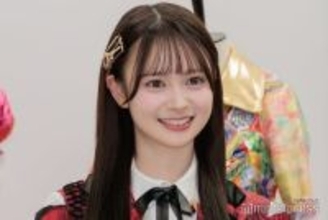 AKB48新センター・伊藤百花、サンタコスプレ姿にファンうっとり「ビジュ天才」「ツインテールも似合ってる」