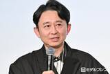 「今夜放送「有吉の壁」出演者が「ネタ中に結婚発表」公式予告に注目集まる「誰だろう」「写真にヒントある？」」の画像1