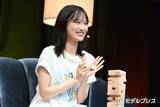 「【山下美月バースデーイベント独占潜入】持参グローブで鋭いパンチ炸裂・リアルタイムエゴサでツッコミも ファン歓喜の斬新企画満載「楽しい会になって私も幸せ」」の画像1