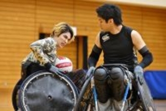 【ＧＩＦＴ 第2話】伍鉄ら、車いす生活送る圭二郎の自宅へ