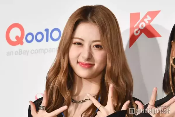 LE SSERAFIMユンジン、過去ショット一挙公開 学生服姿・直筆日本語勉強ノートにも反響「すべてがエモい」「変わらぬ美貌」