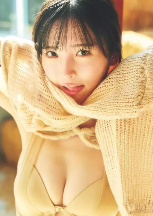 ＃よーよーよー・由良ゆら、黄色ビキニから美バストのぞく「週プレ」登場