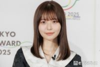 長濱ねる、美脚際立つプールサイドショット披露に反響「透明感すごい」「膝下長くて驚き」
