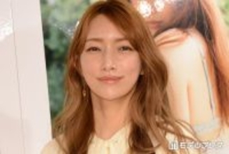 後藤真希、美脚透けるミニスカ＆黒タイツ姿「大人の色気」「脚綺麗すぎ」など反響