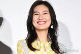 「恒松祐里、胸元ざっくりウエディングドレス姿披露 ドラマオフショに「まさに女神様」「デコルテが綺麗」と反響」の画像1