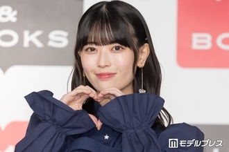 乃木坂46岩本蓮加、美ウエストチラリ「TIF」衣装ショットにファン悶絶「女神降臨」「透明感レベチ」