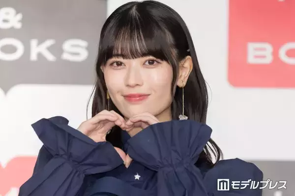 乃木坂46岩本蓮加、美ウエストチラリ「TIF」衣装ショットにファン悶絶「女神降臨」「透明感レベチ」