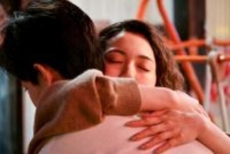 【もしもこの世が舞台なら、楽屋はどこにあるのだろう 最終話】リカが自信喪失 久部は懸命にフォローする