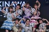「MORE STAR、全力パフォーマンスで観客の心鷲掴み メンバー7人が堂々ランウェイ【オキコレ2026】」の画像1