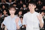 「福原遥、撮影中の“ハプニング”告白「結構大変で…」細田佳央太と高校生限定プレミア登場【あの星が降る丘で、君とまた出会いたい。】」の画像1