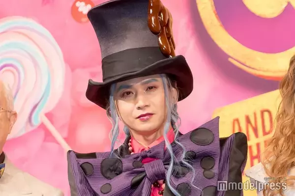 DOMOTO堂本光一「チャーリーとチョコレート工場」再演に意気込み 水色ヘア＆個性的なウォンカ衣装で登場
