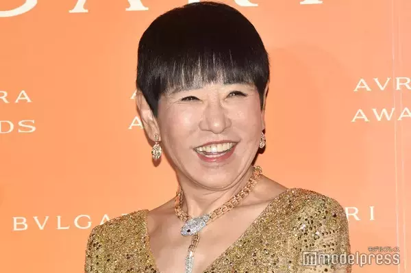 和田アキ子、自宅玄関に飾る雛人形公開「ちょうど良いサイズ感」「ズラリと並んでて圧巻」の声