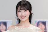 「AKB48佐藤綺星、ノースリ＆太ももチラ見せデニム姿に絶賛の声「ボトムスがセクシー」「天使降臨」」の画像1