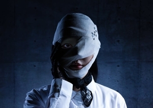 クセ強な復讐系漫画が4月期ドラマ化 “最恐の家政婦”演じる包帯姿の女性ビジュアル解禁【ディープリベンジ-顔を捨てた家政婦-】