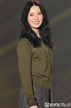 小林由依、美脚披露「綺麗で理想」「かわいすぎる」と反響【TGC松山2026】