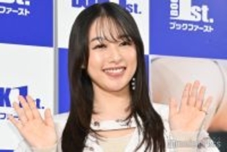 桜井日奈子、胸元＆美背中ざっくりワンピ姿に反響「色っぽい」「綺麗」