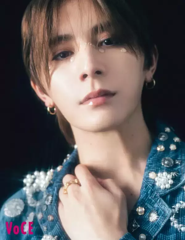 Hey! Say! JUMP山田涼介、燦々と輝く自発光ビジュアル「僕の芯はずっと“赤”」メンカラへの思い明かす