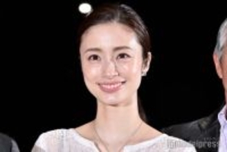 上戸彩“ギャン泣き”長女を寝かしつけた大物俳優告白「30分くらいかけて…」