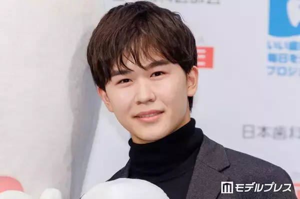 鈴木福、長髪×血のりメイクのオフショットに反響「普段と雰囲気が全然違って新鮮」「お顔が痛々しい」