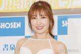 「熊田曜子、ワンピース姿で大胆美脚見せ「攻めてる」「セクシーすぎる」と反響」の画像1