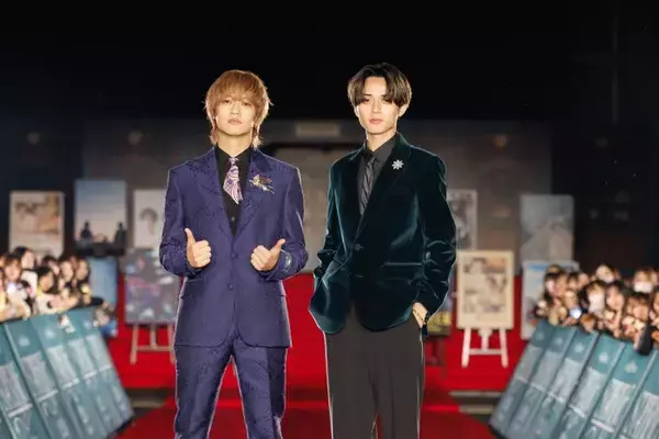 King ＆ Prince、雨の歌舞伎町でレカペ闊歩 永瀬廉「まさか1週間で2回レッドカーペット歩くことになるとは」【「STARRING」プレミアナイト】