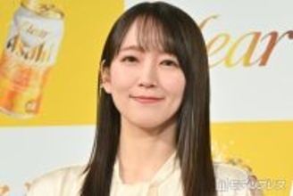 吉岡里帆、雰囲気がらりスタイリング×ノースリ姿に反響続々「イケメンすぎ」「ドキッとした」